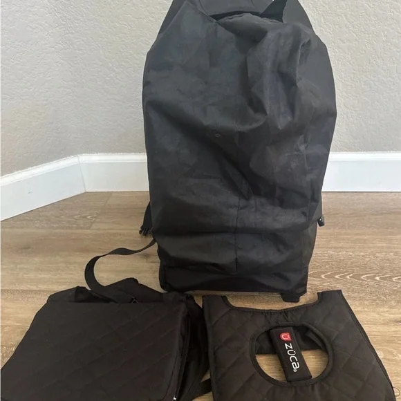 Zuca Ice Skate Bag With Seat Cushion Cover and Light Up Wheels - Picture 2 of 16